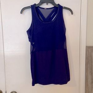 NWOT Lululemon tank w shelf bra